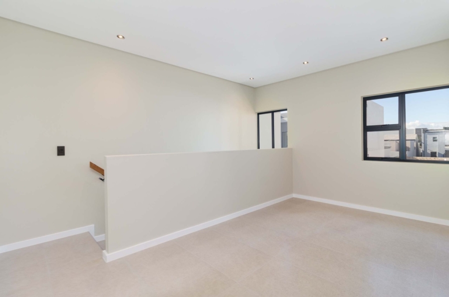4 Bedroom Property for Sale in Sandown Western Cape